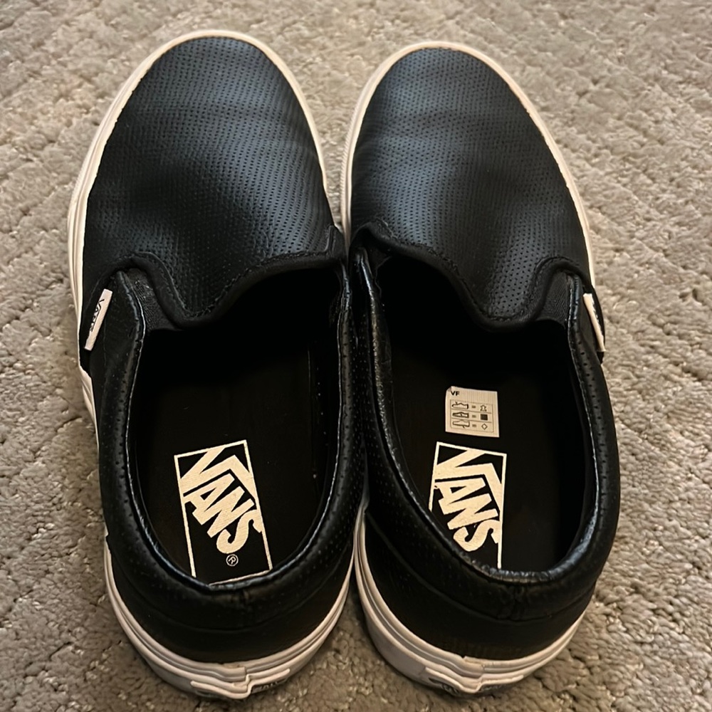 Vans slides. - Picture 1 of 7